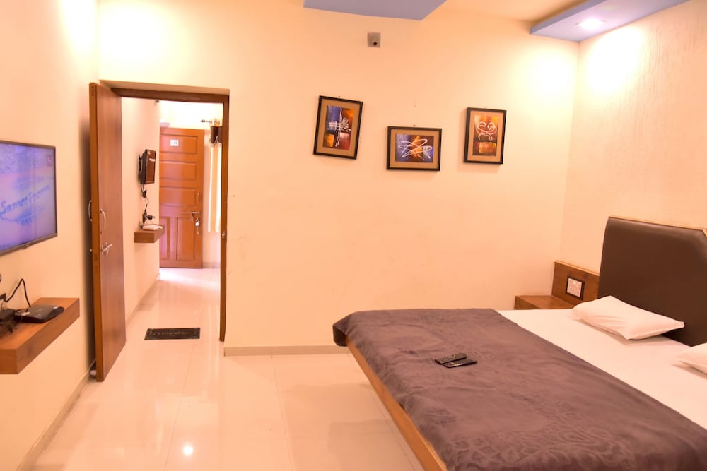 Hotel Mamta Palace 12/25