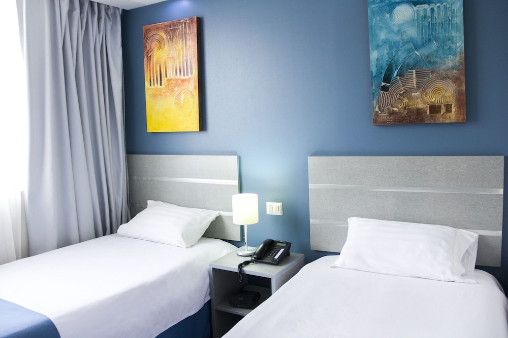 HOTEL IQUIQUE EXPRESS(FORMERLY Hotel Spark Express Iquique) 25/37