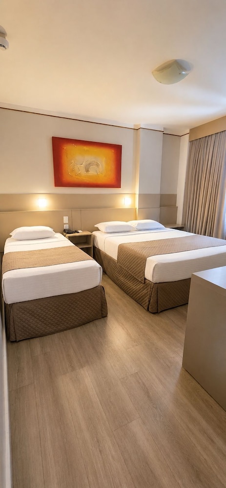 Hotel Gracher Praia 25/68