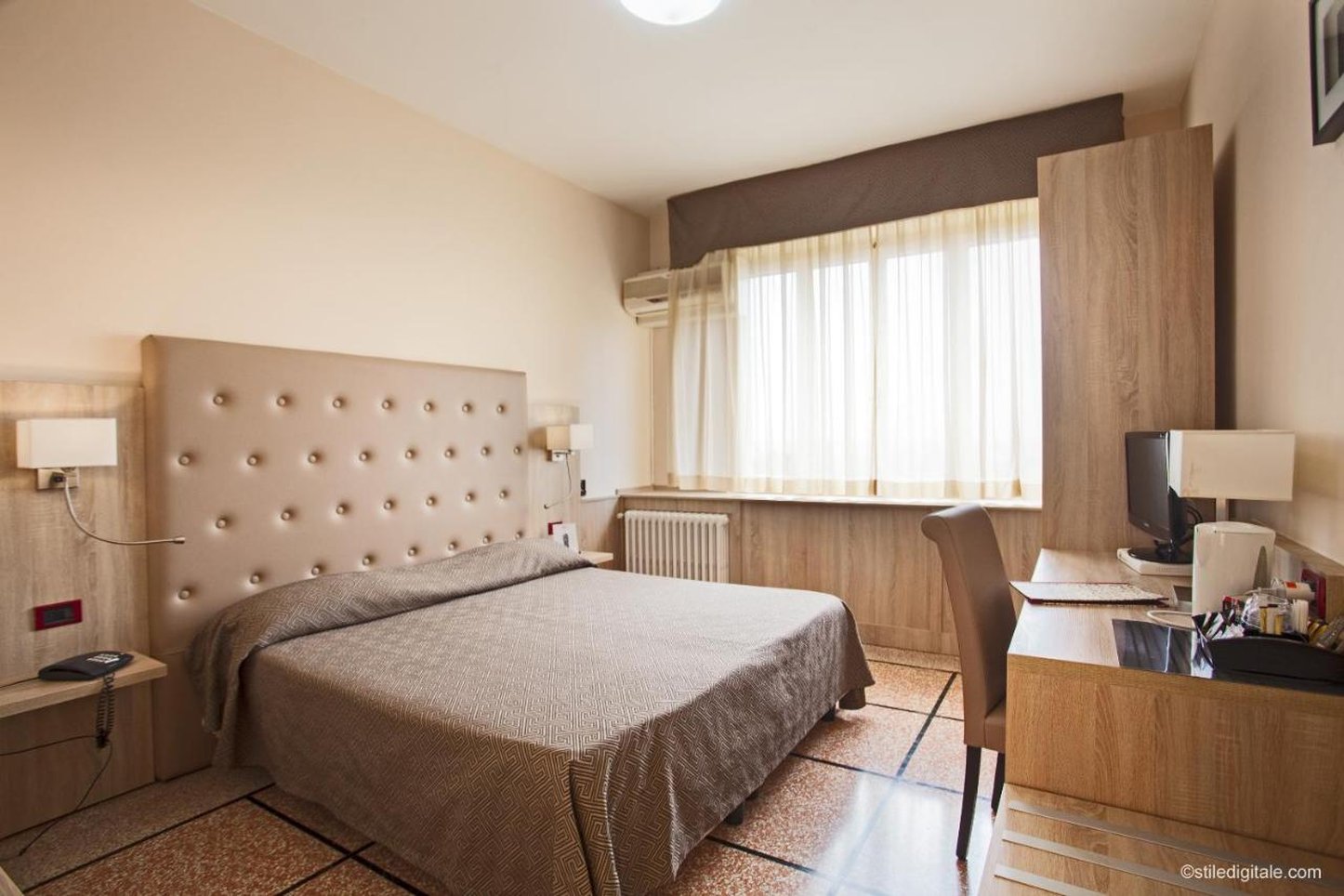 La Pace Hotel 62/122