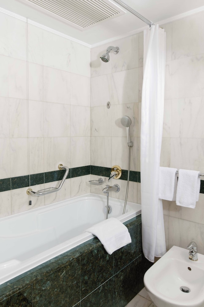 Grand Hotel Bucharest 42/46