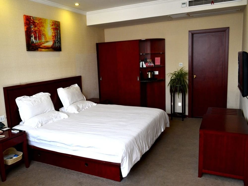 GreenTree Inn Taizhou Taixin Wenchang Road Business Hotel 17/21