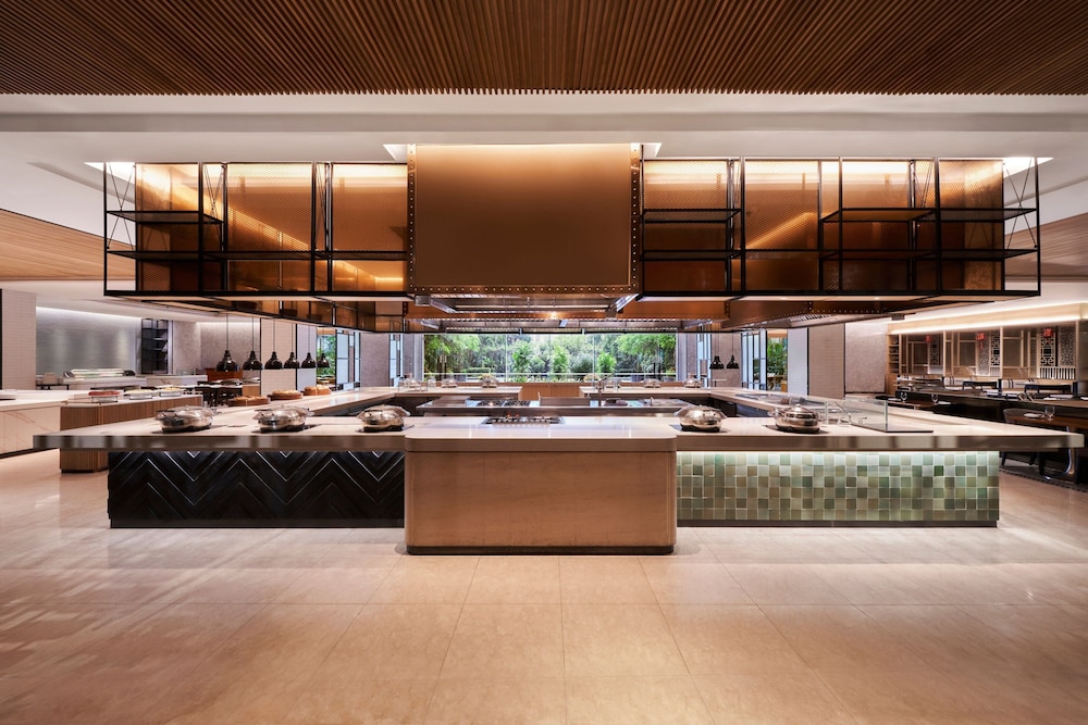 Sheraton Hanoi West 13/71