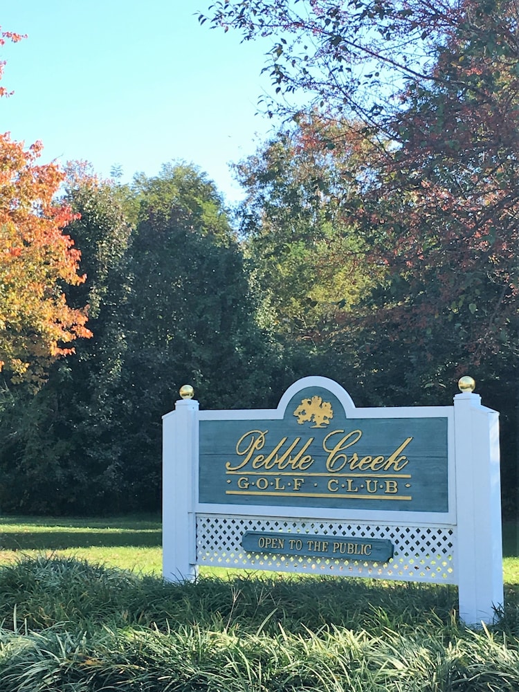 Colts Neck Inn Hotel 38/64