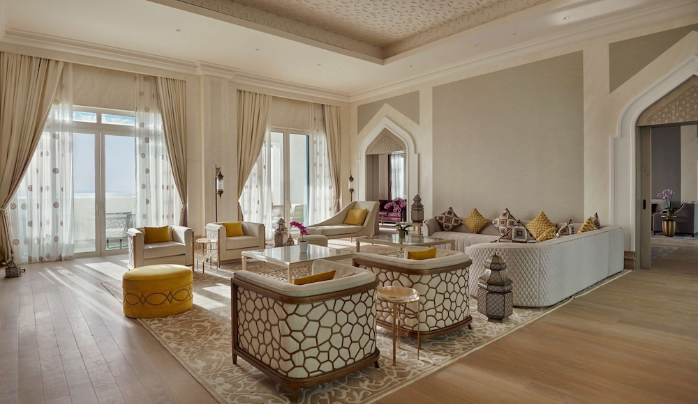 Hilton Salwa Beach Resort & Villas 46/82