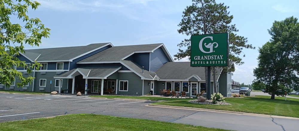 Grandstay Hotel Suites 4/50