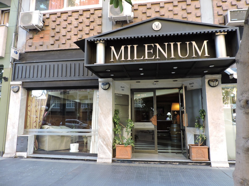 Plaza Milenium 1/50