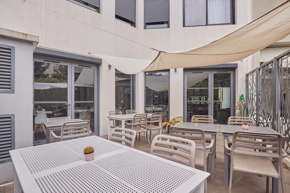 Appart hotel Odalys City Marseille Centre Parc Chanot Velodrome 37/50