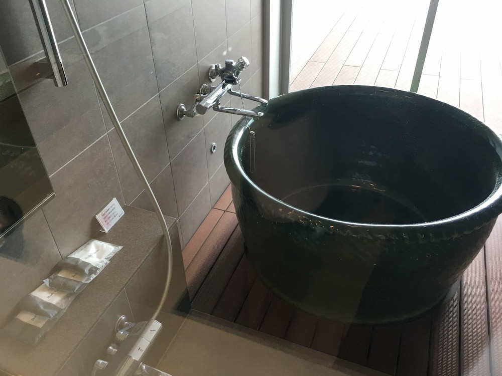 Japanese, 4 Futon Beds, with View, Hot Spring Bath, Bathtub