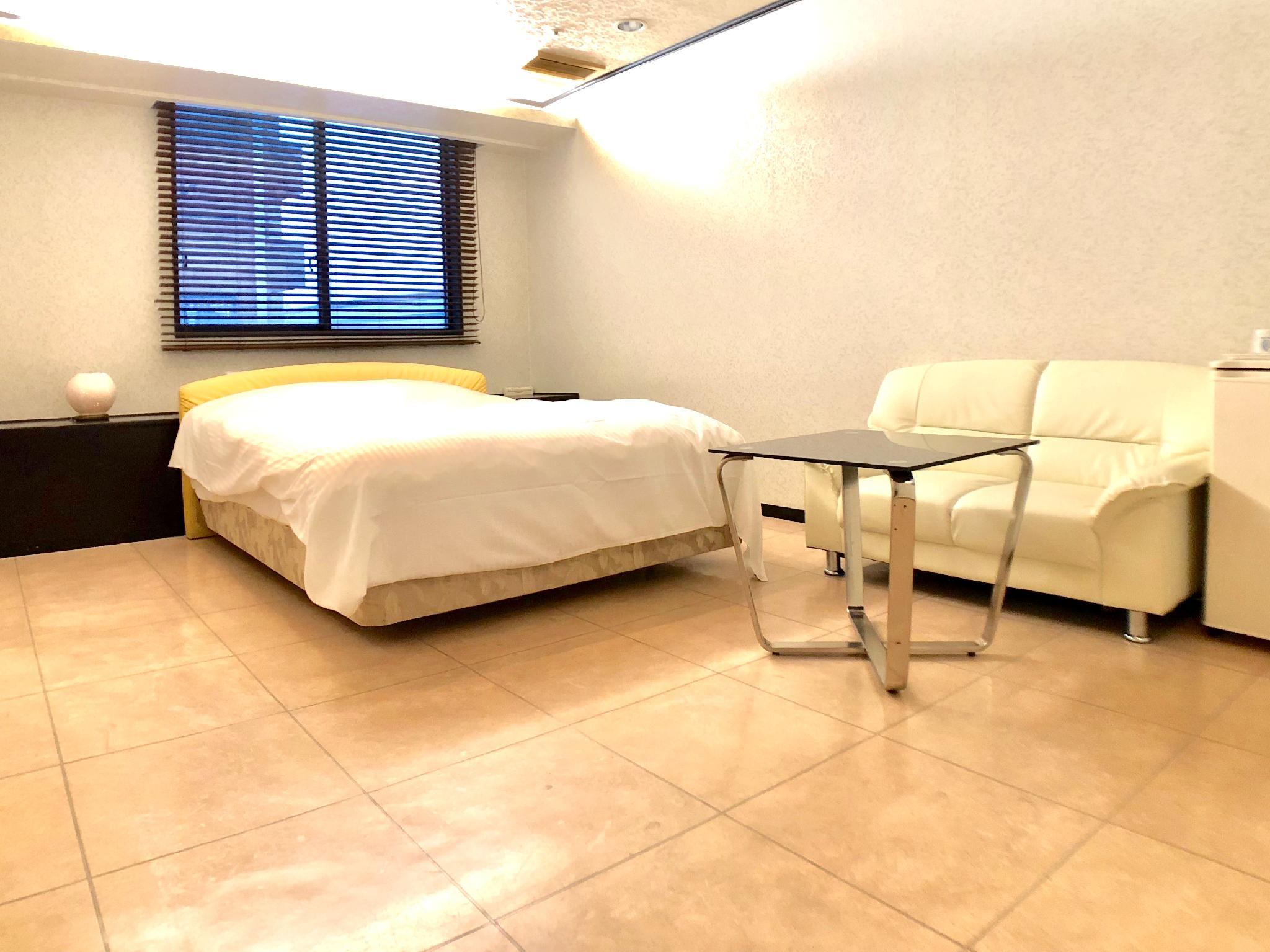 Economy, Double Bed, Mountain View, Night View