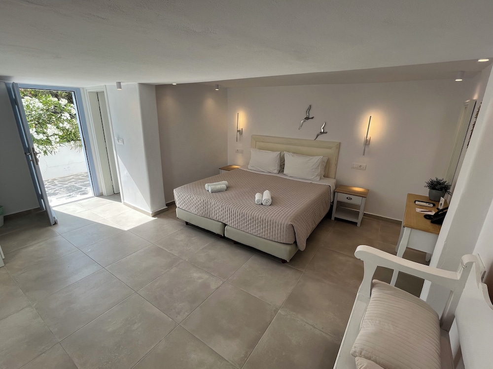 COMFORT, DOUBLE OR TWIN BED, GARDEN VIEW