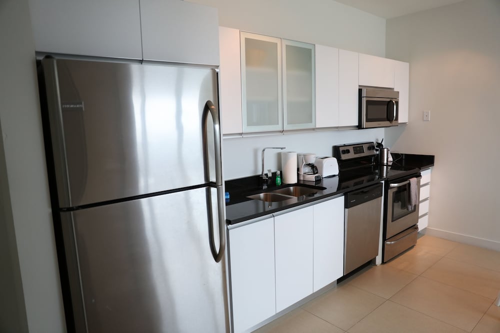 Miami Vacations Corporate Rentals - Monte Carlo 5/69