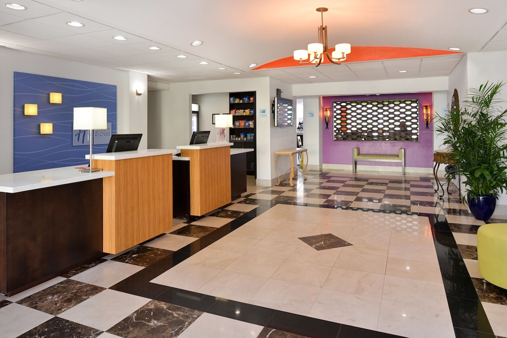 Holiday Inn Express Hotel And Suites Florida City Gateway To Keys 10/70