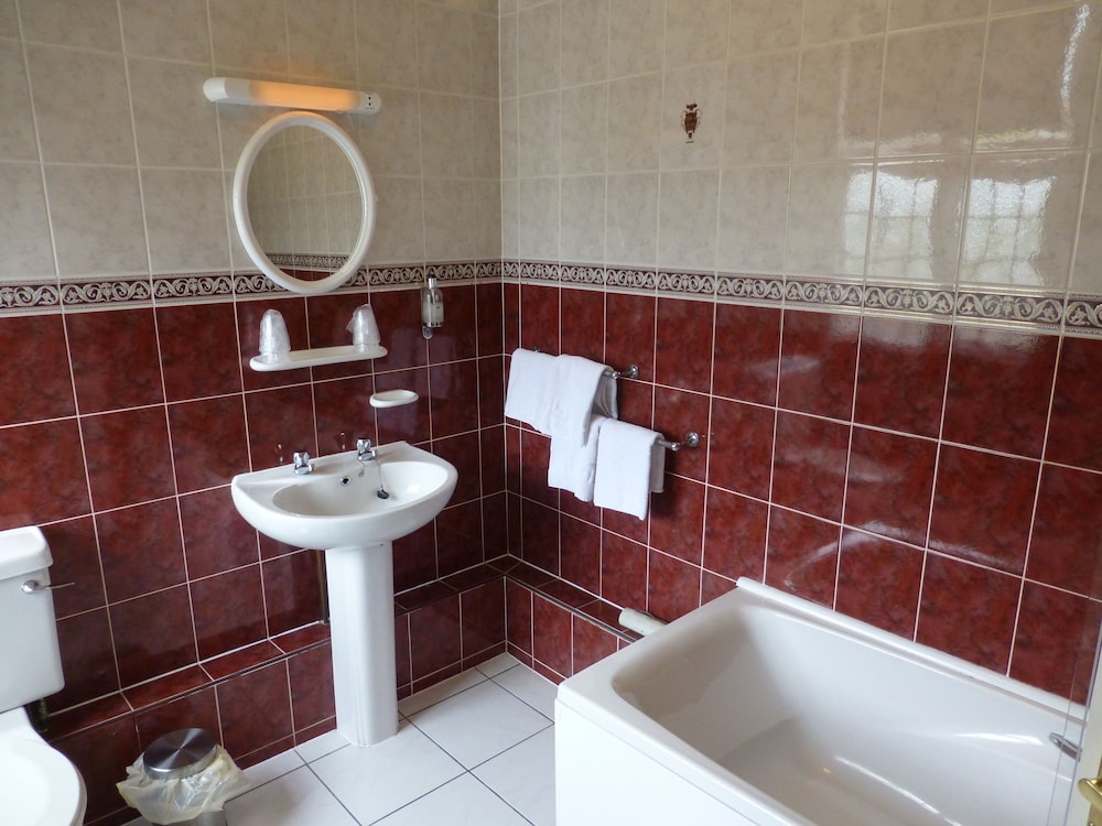 Maes Manor Hotel 48/50