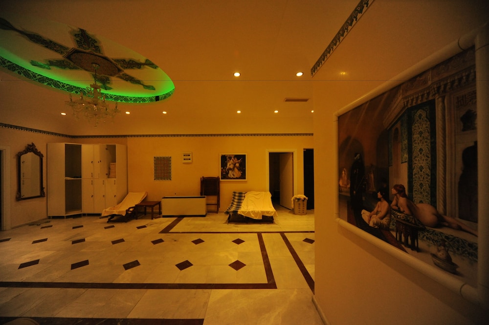 Mara Palace Hotel 66/92