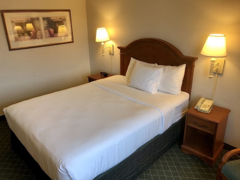 Baymont By Wyndham Bellingham 5/16