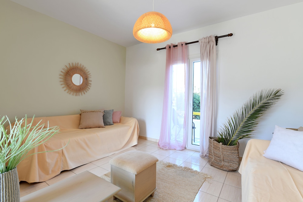 Asteras Paradise Hotel 16/78