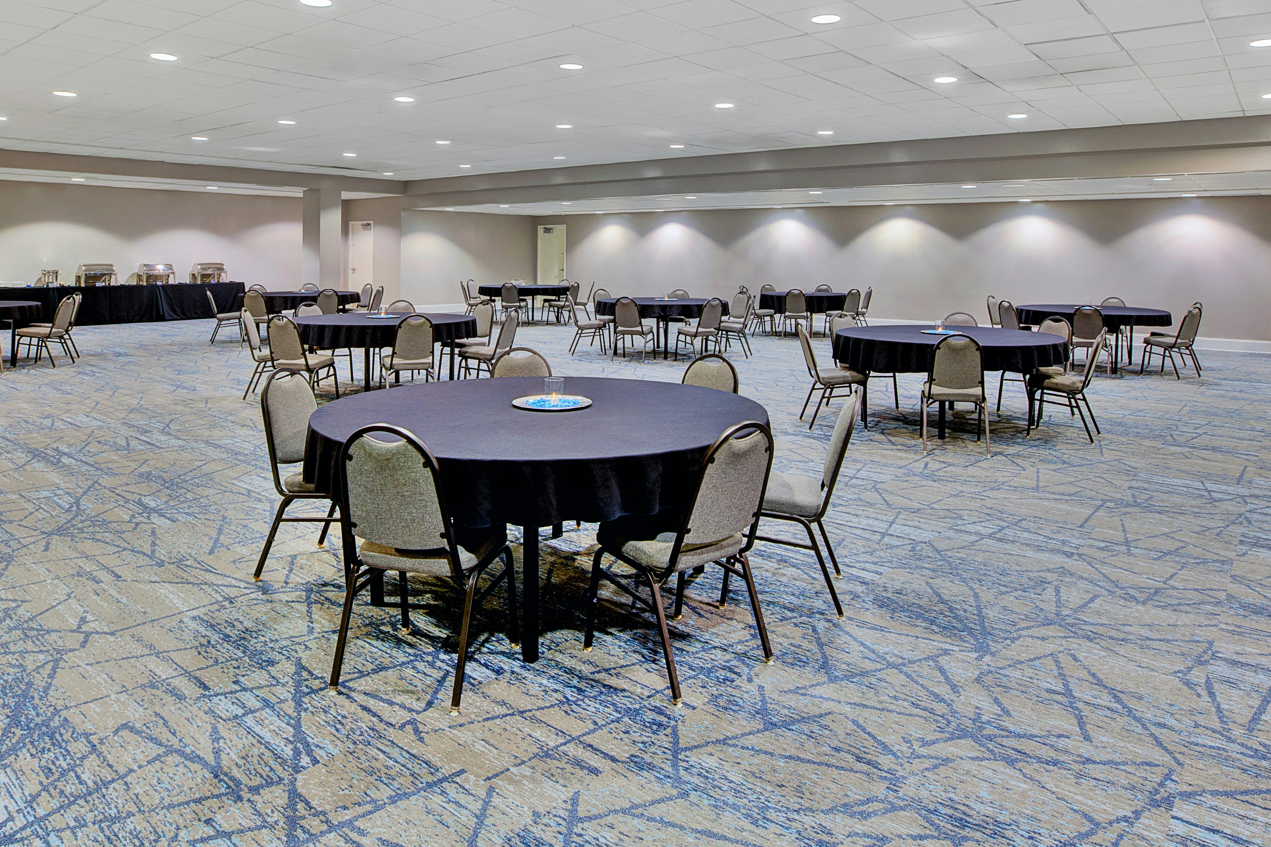 Holiday Inn Express Nashville Downtown 63/67