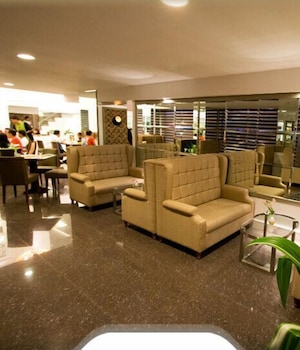 Hotel St. Ellis 40/64