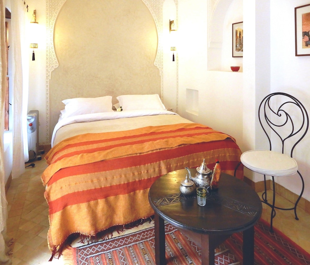 Riad Carina 26/75