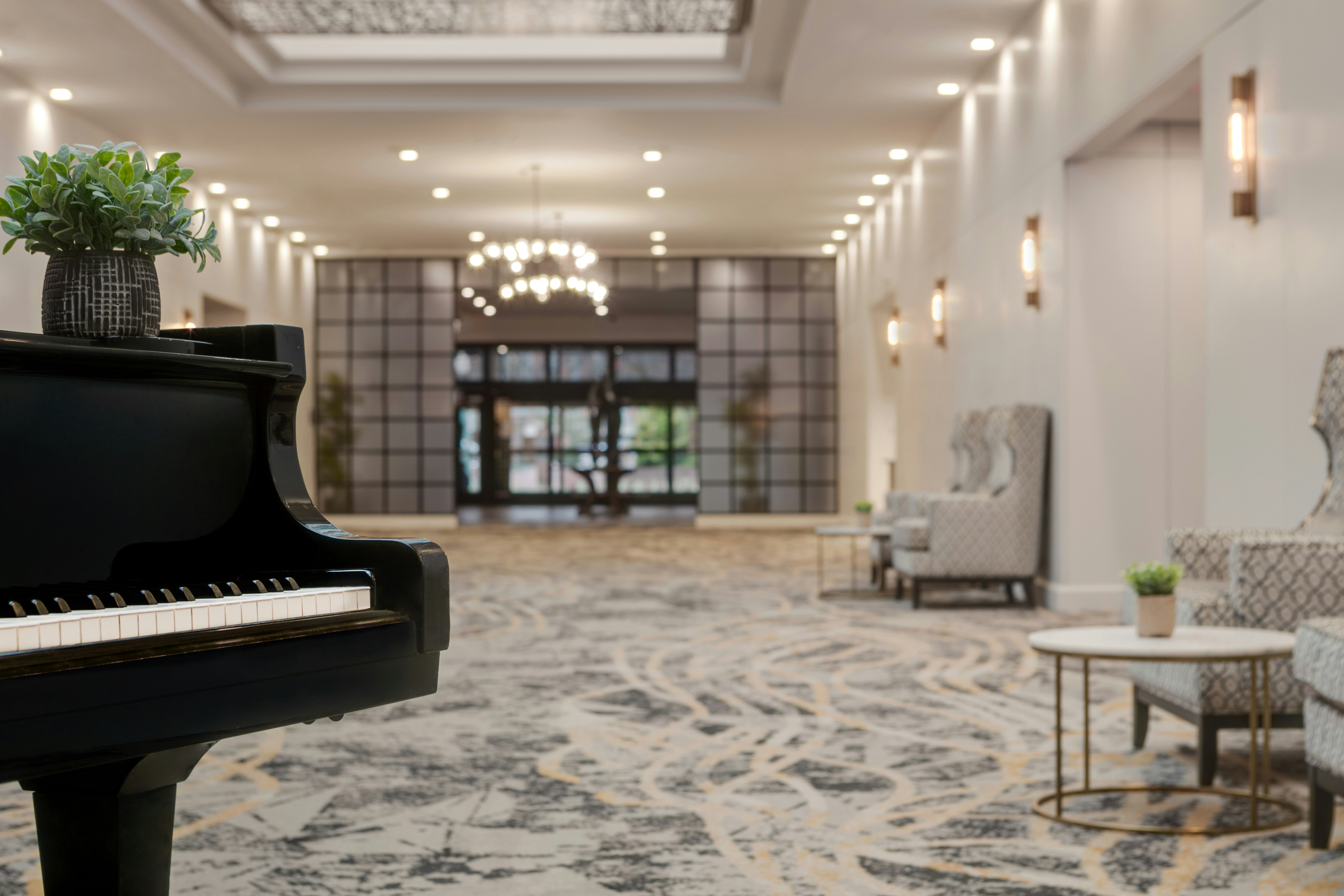 Doubletree By Hilton Canton Downtown 16/30
