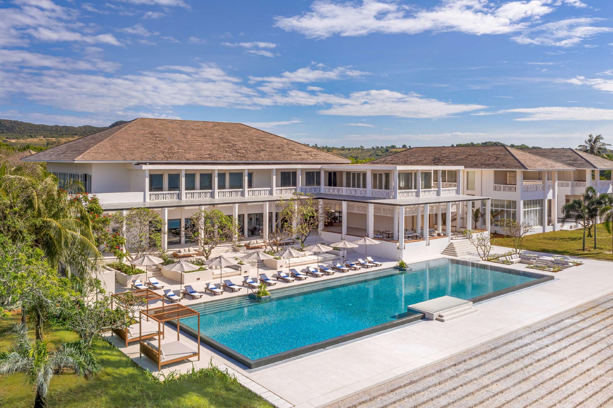 DELUXE, SUITE, GARDEN VIEW