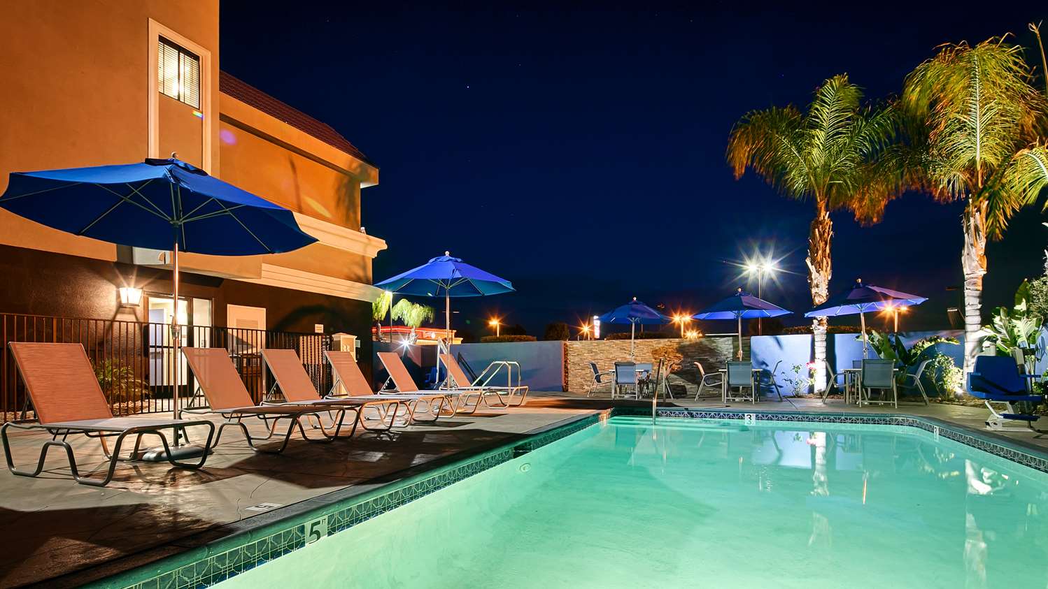 Best Western Plus Diamond Valley Inn 13/13