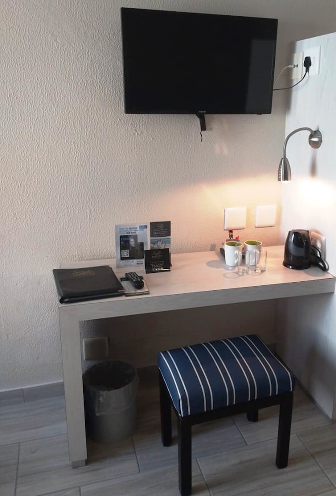 Premier Splendid Inn Bayshore 48/60