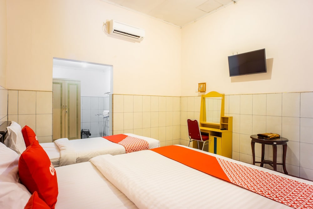 OYO 2180 Vina Vira Hotel 17/31