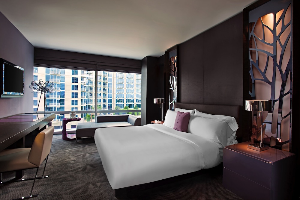 Fabulous, King Bed, Accessible، W Atlanta Downtown 2/4