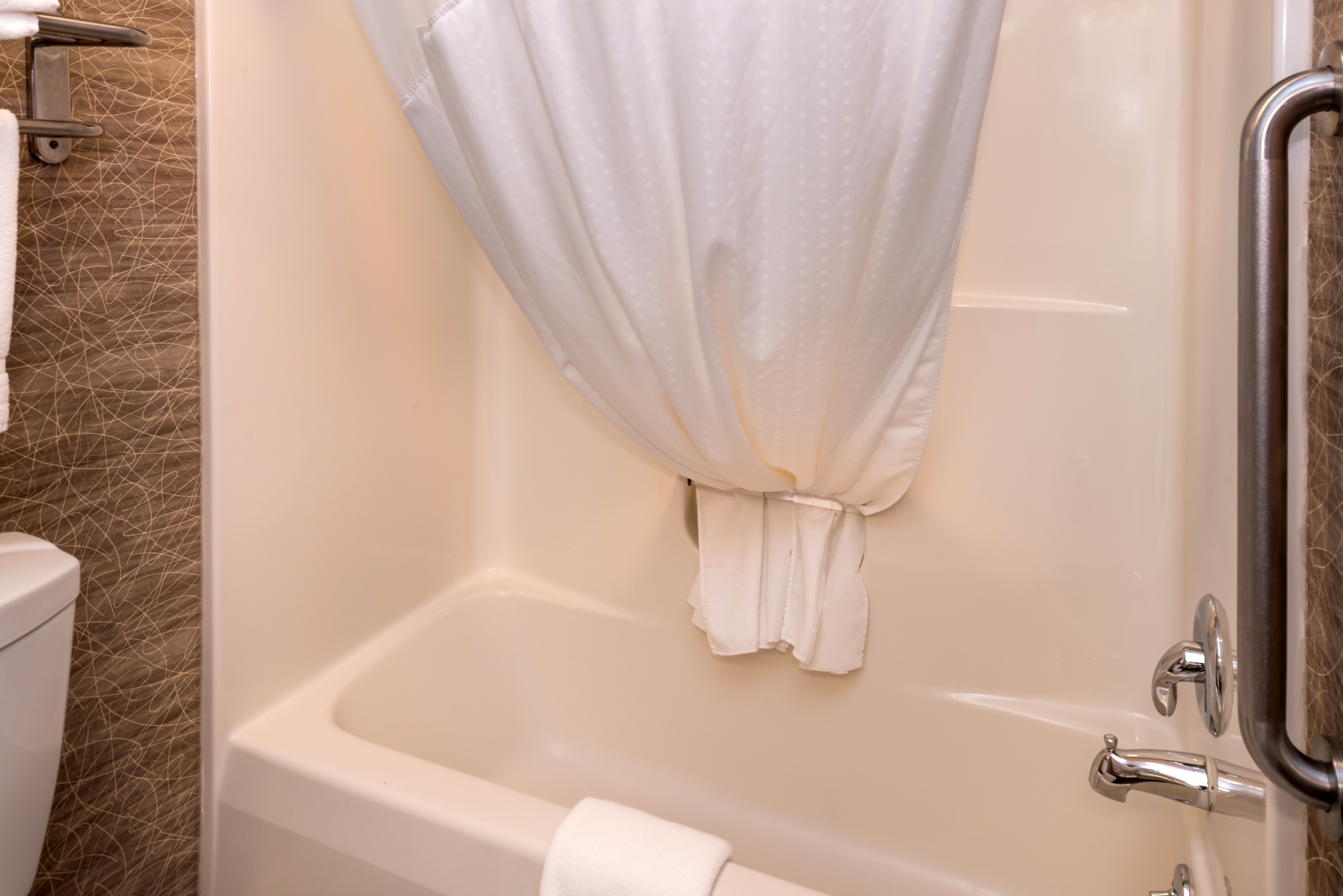 Holiday Inn Express Hotel And Suites Bucyrus 34/36