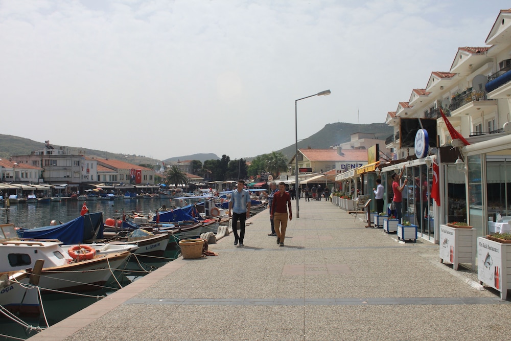 Huri & Nuri Hotel 35/45