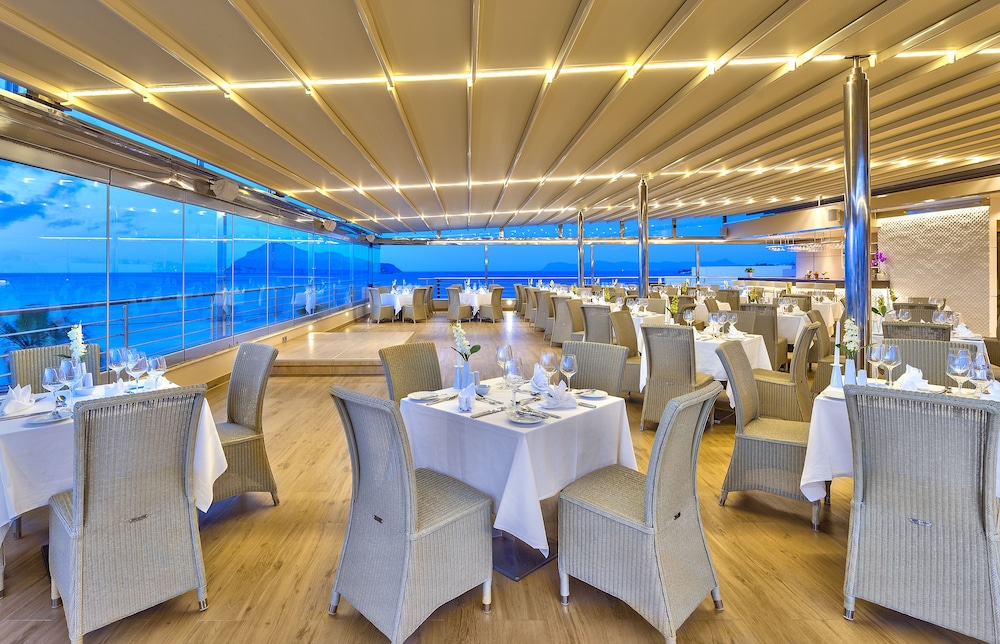 Porto Platanias Beach Resort & Spa 38/50