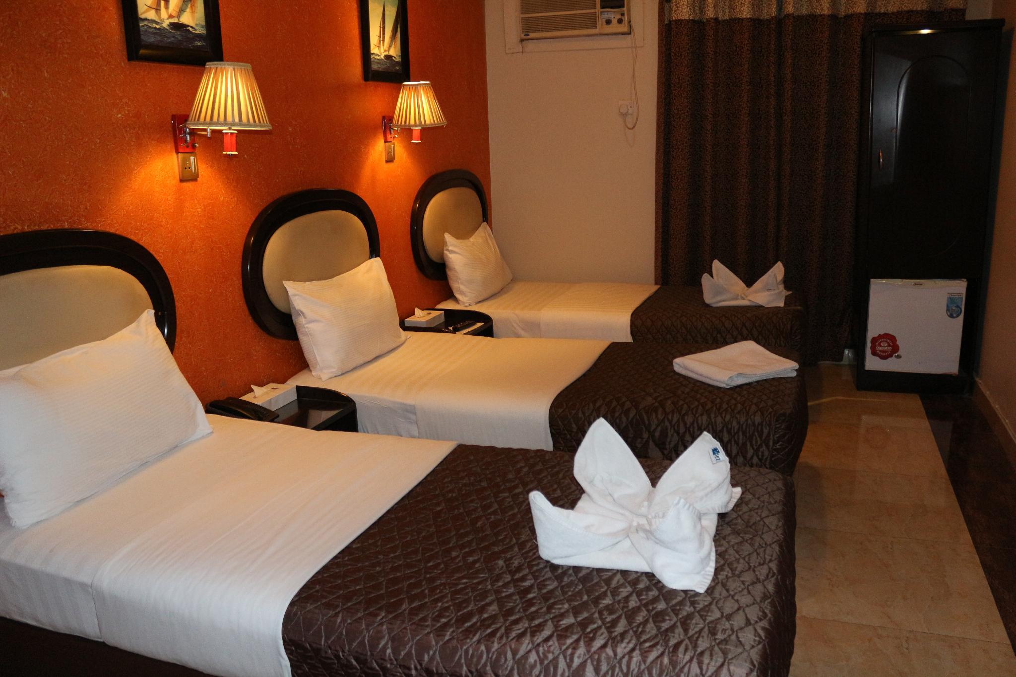 Triple  Room