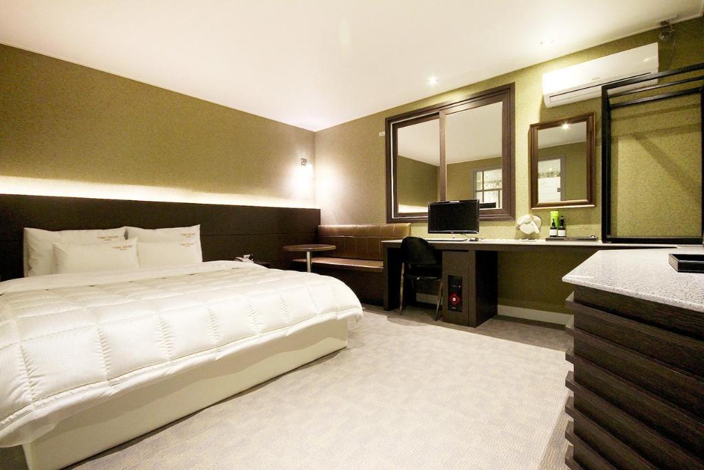 Two Heart Hotel Gimhae 5/55