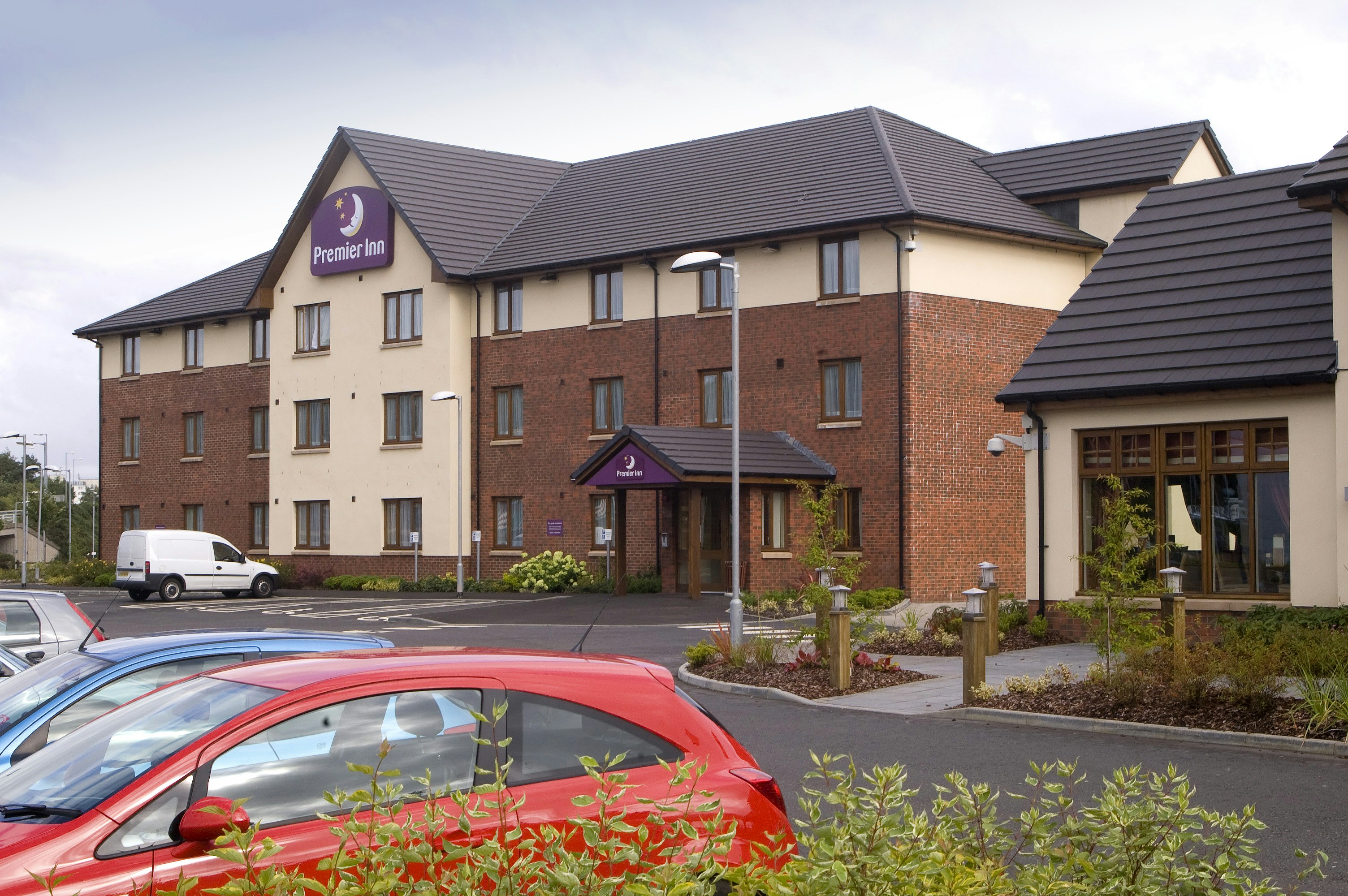 Premier Inn Glasgow East Kilbride (Nerston Toll) 7/26