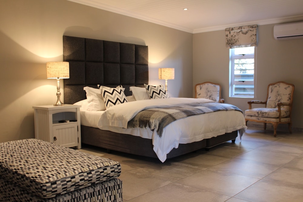 Room, King Bed