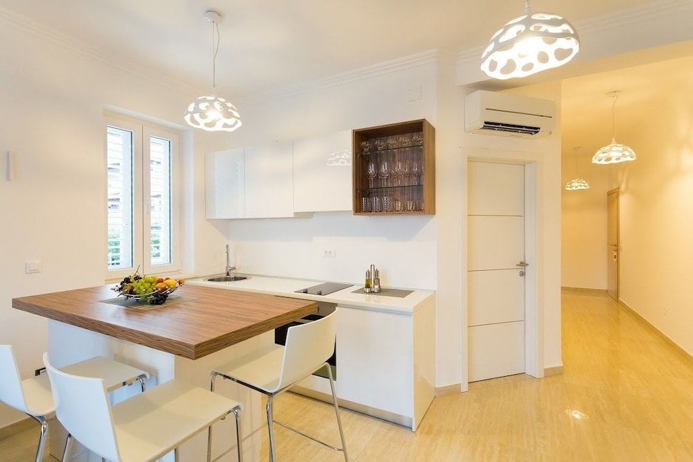 Boutique Pine Tree apartments 34/50