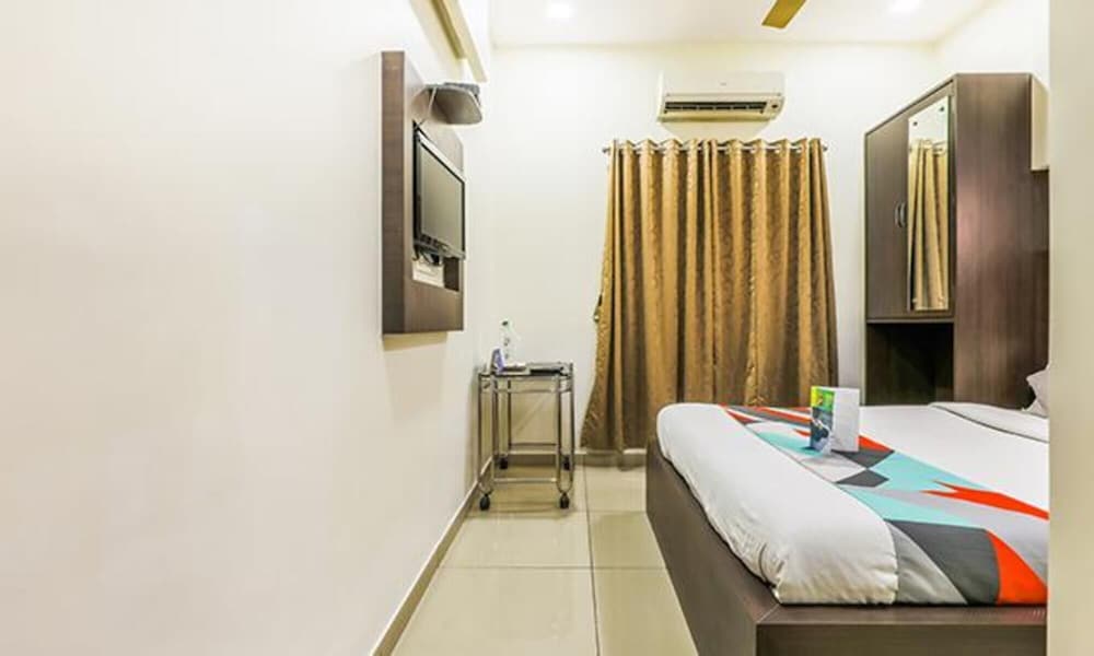 FabExpress Adore Inn 25/40