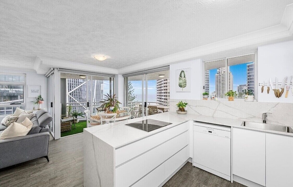 Wharf Boutique Apartments 10/78