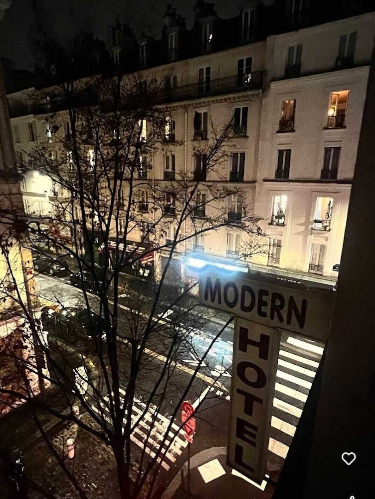 MODERN HOTEL 5/51