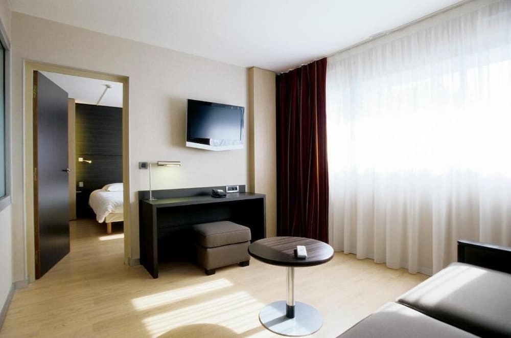 Hotel Oceania Quimper 8/29