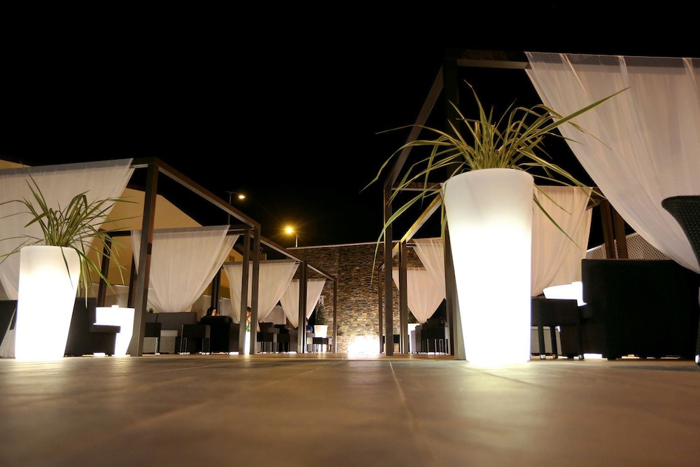 Hotel Triana 42/46