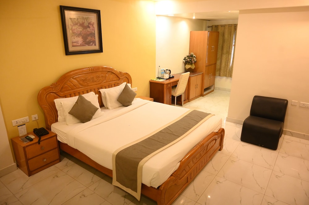 Hotel Vaibhav Inn 17/50