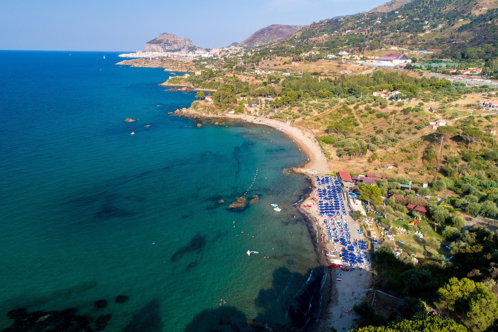 Cefalu Resort Sporting Club 4/69