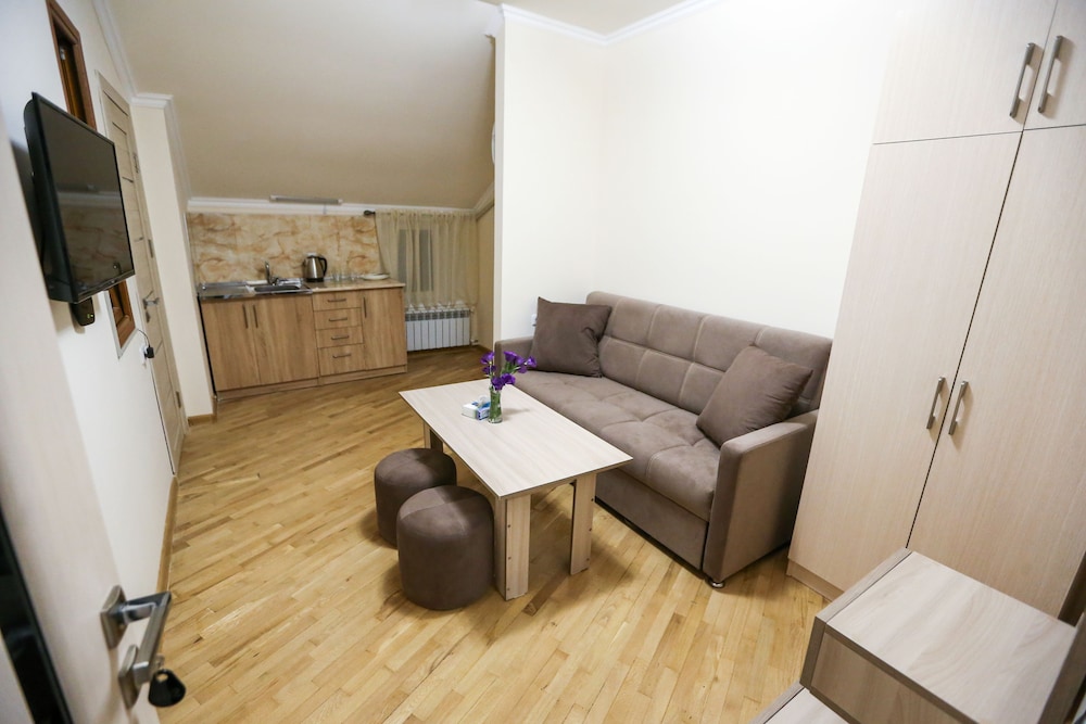 Alba Hotel Yerevan 26/30