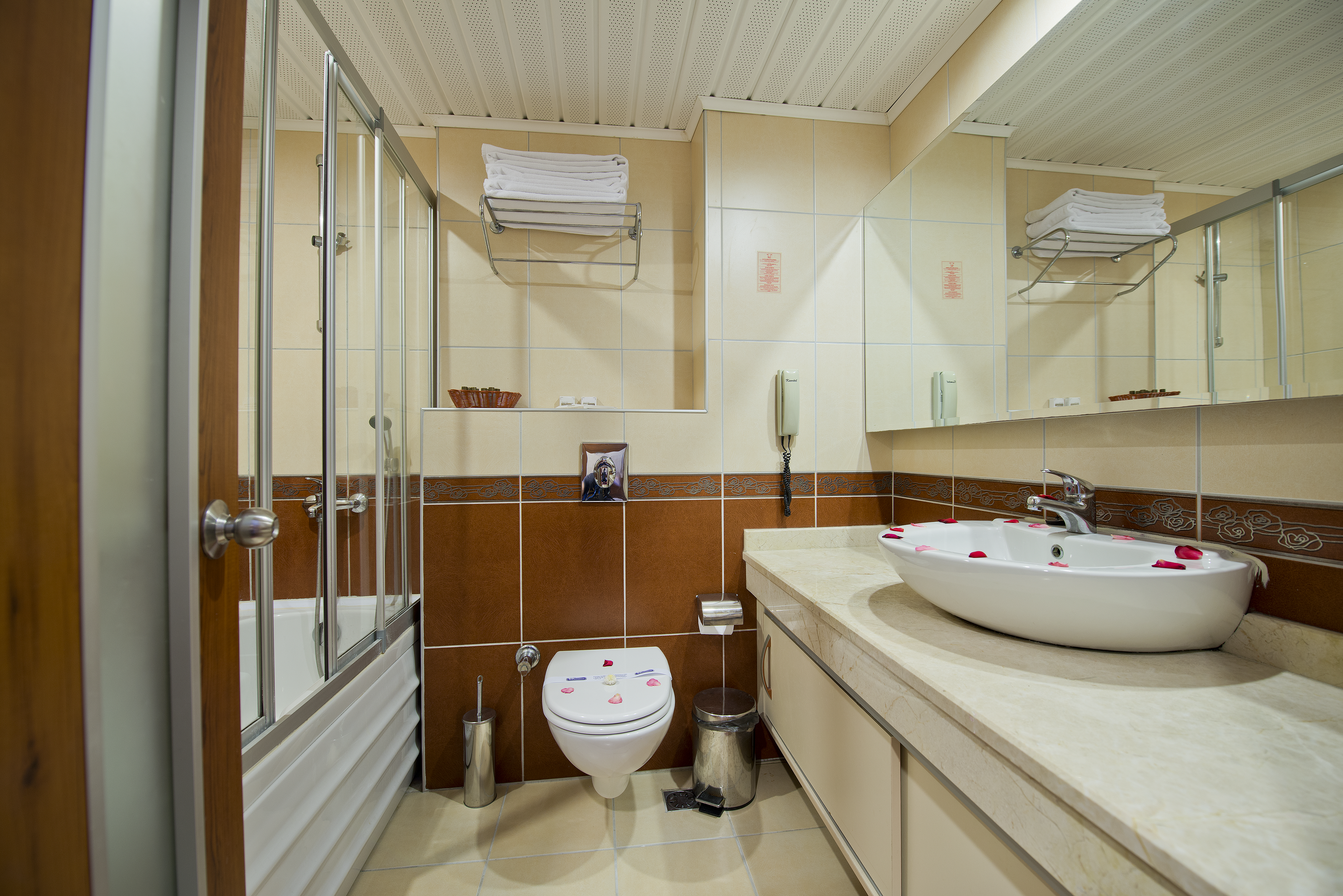 Room, Double Bed, Lateral Side Sea View، Beach Club Doganay 3/3