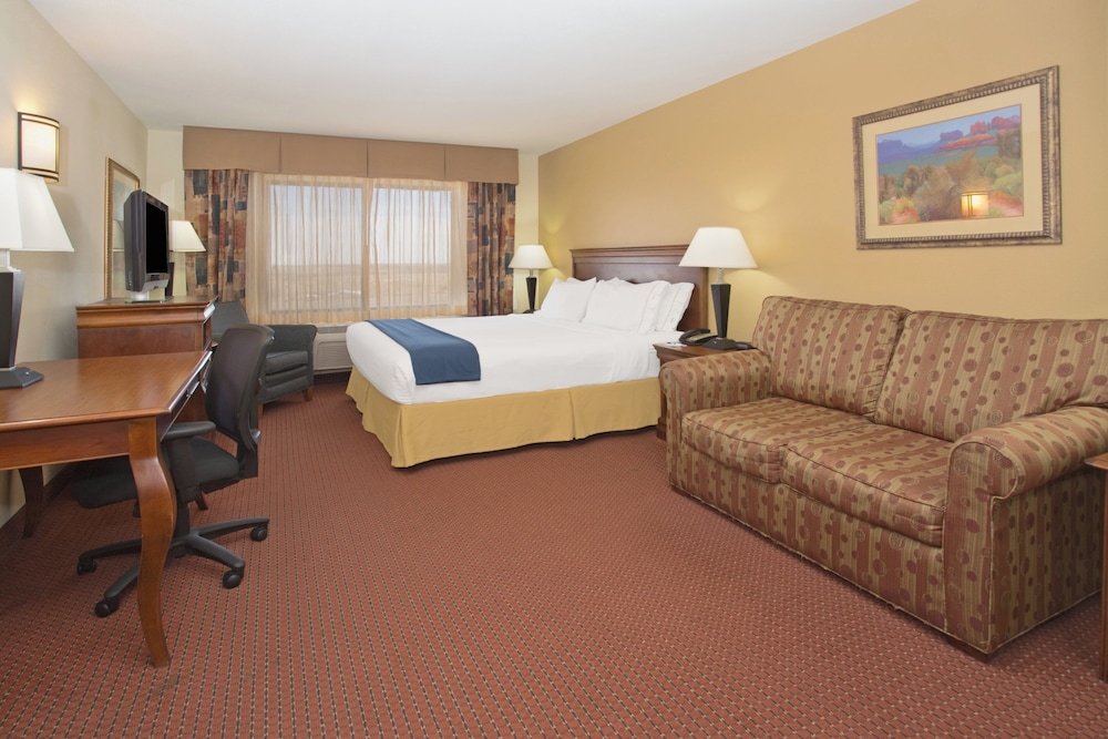 Holiday Inn Express Hotel Suites Las Vegas 24/57