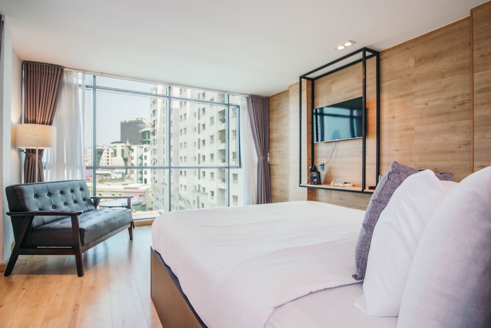 Chill Suites Saigon 9/27