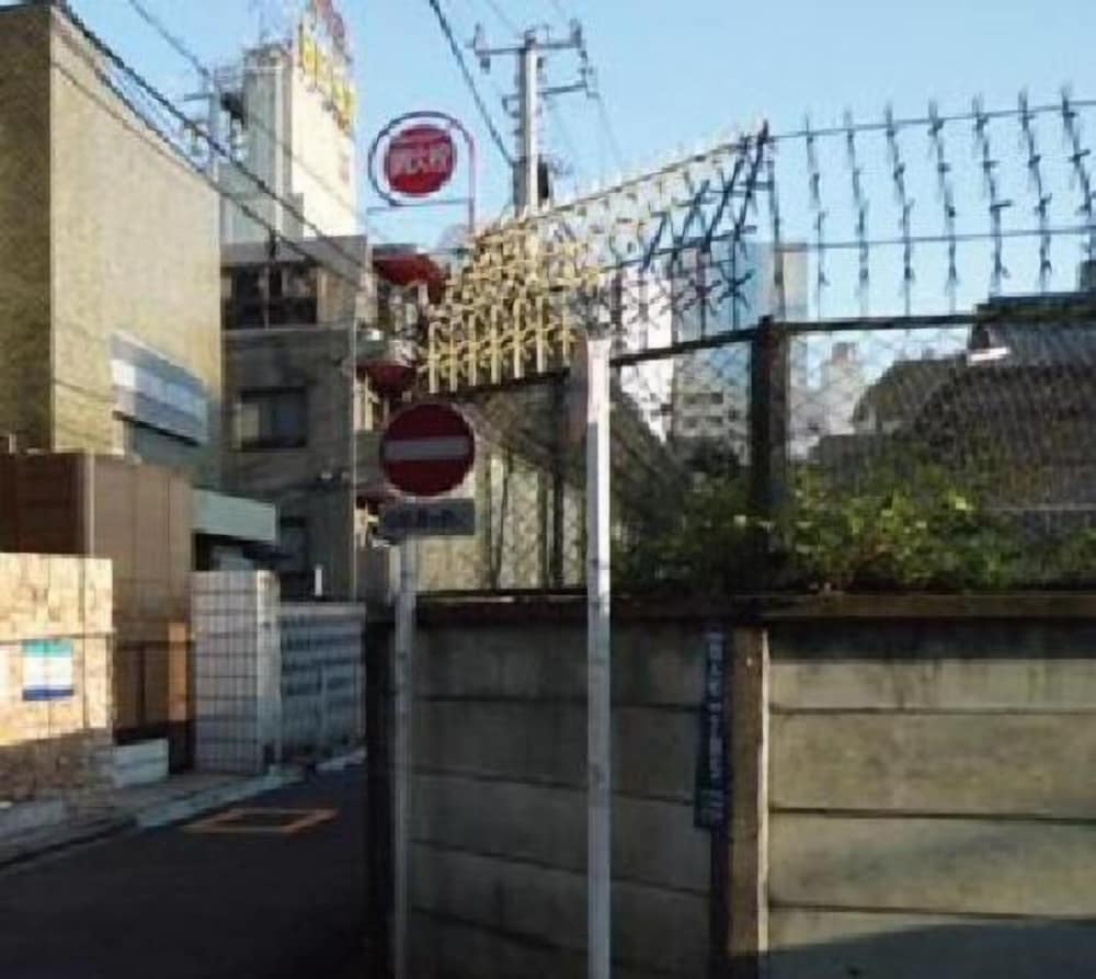 The Shin-Okubo International Hotel 23/26